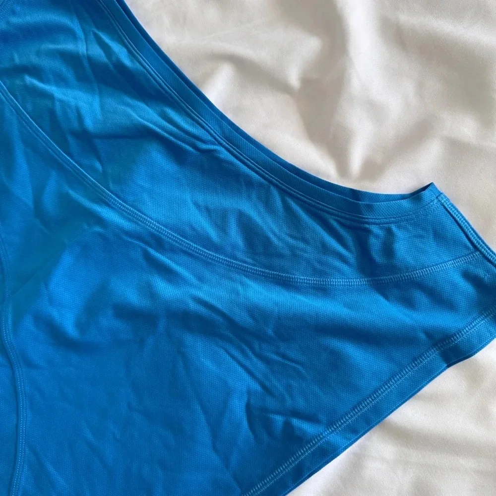 107 ๐๐ Lululemon Muslce Love Crop Tank * Tough - Cornflower - Picture 8 of 8